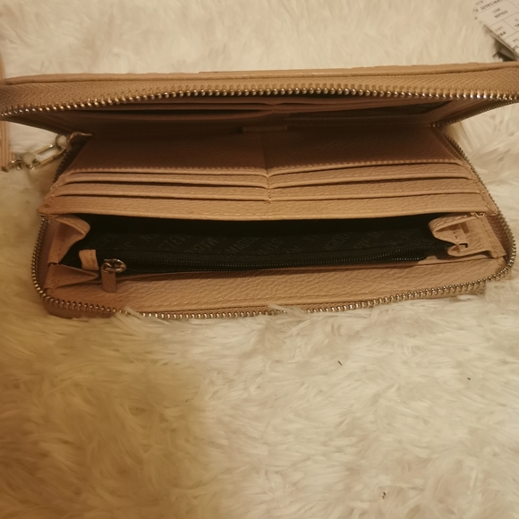 Steve madden pastel pink wallet - Picture 9 of 12